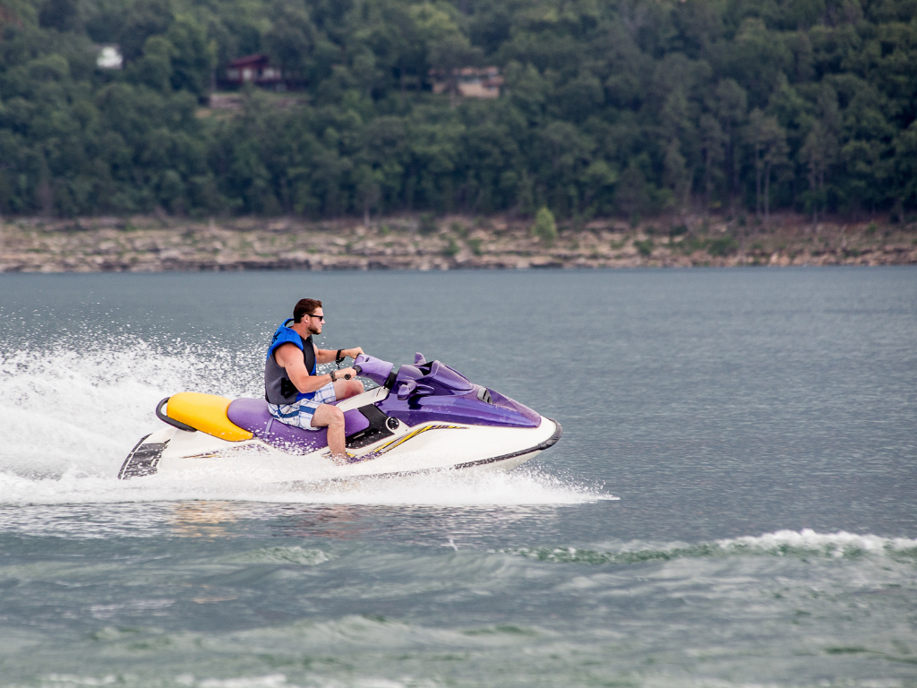 Read more about the article Are there any special requirements for operating a jet ski?