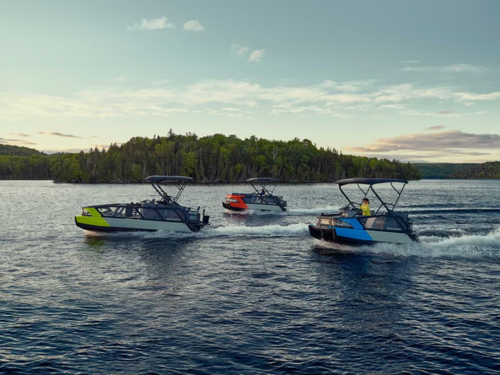 Boat rental, boat rentals near me, boat rental near me, boat rentals, pontoon boat rental, lake pleasant, pontoon boat rentals , rent a boat near me