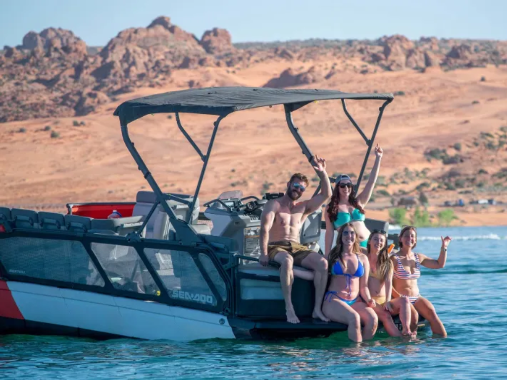Read more about the article 7 Critical Questions to Ask Before Buying a Boat
